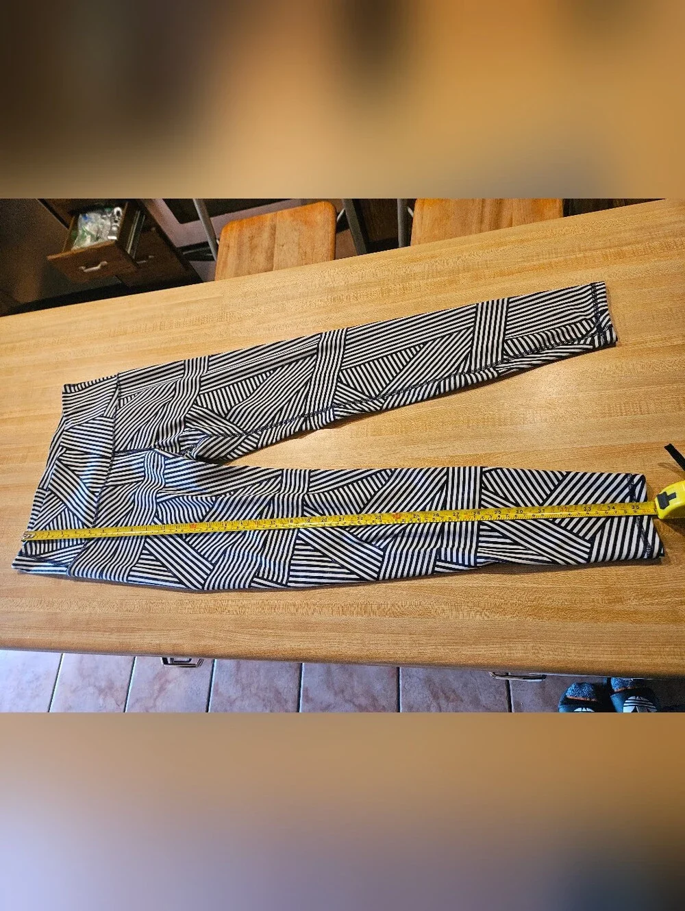 Old Navy Active Navy and White Striped Leggings